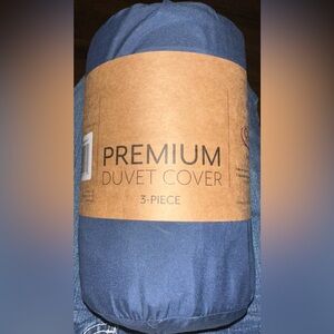 Premium Duvet Cover 3-Piece Navy Blue Queen By Jenjoy 2‎ Standard Pillow Shams